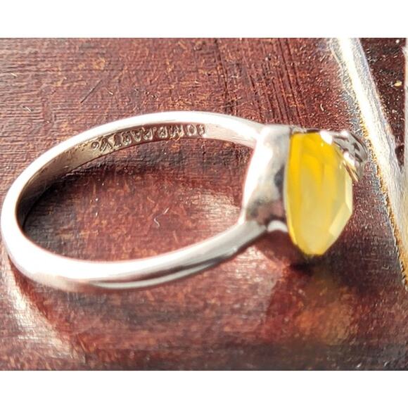 Chic Rhodium-Plated Size 9 Ring with Yellow Faceted Gemstone and Star Accent - Picture 4 of 10